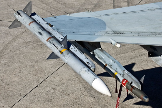 Αμερικανικός AIM-120 AMRAAM