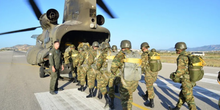 Πτώση με αλεξίπτωτο στατικού ιμάντα